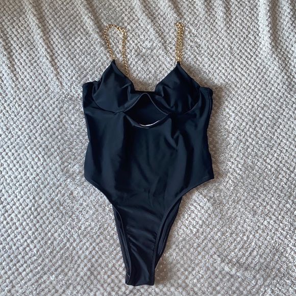 SHEIN Other - One Piece Chain Strap Black Swimsuit
